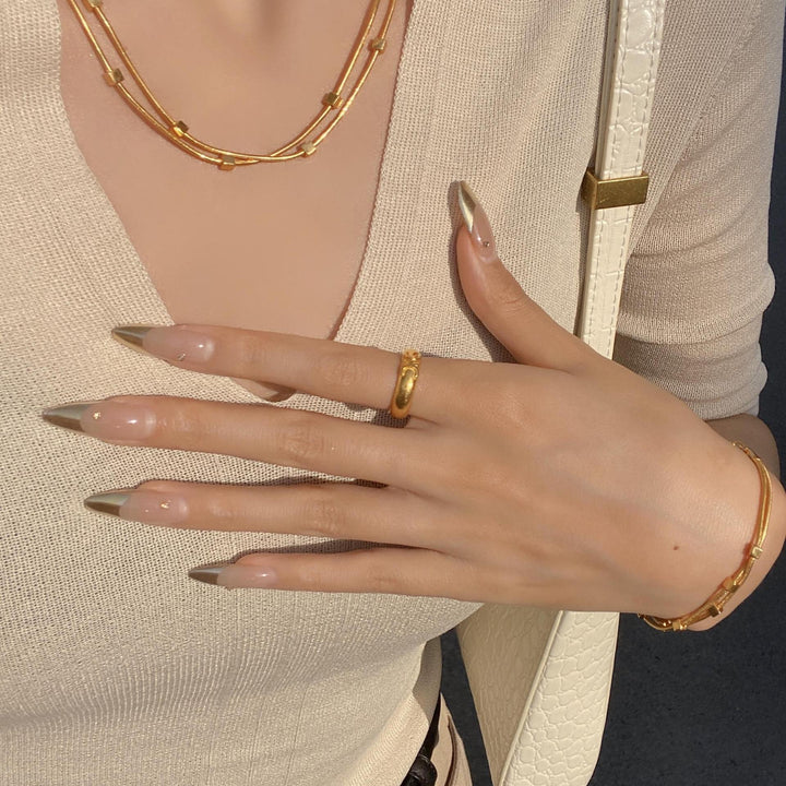 Cross-border wholesale necklace women's non-fading, light luxury titanium steel, new women's niche versatile fashion clavicle chain gold color 33 Glossy.pk