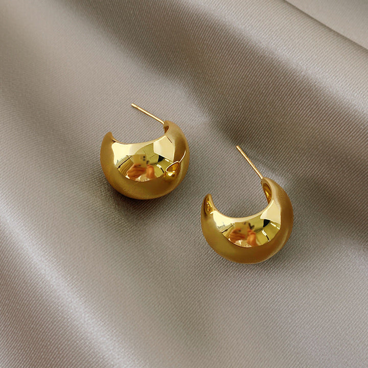 2024 popular high-end light luxury French earrings women's simple niche texture Internet celebrity earrings European and American cross-border wholesale Glossy.pk