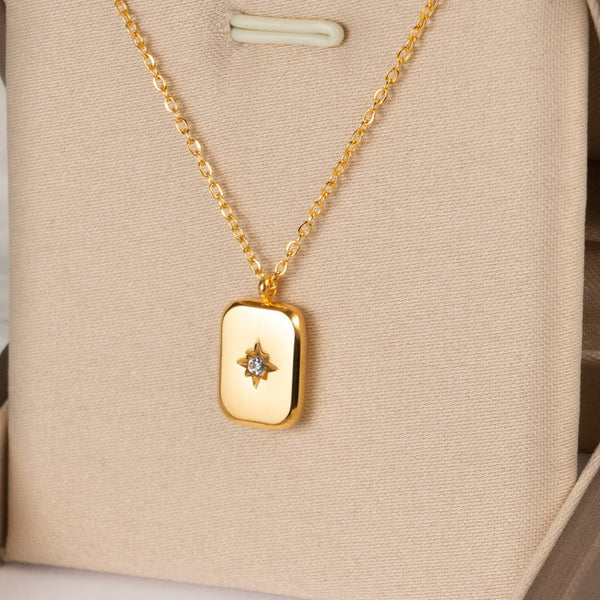 Water Drop Eight Star Gemstone Necklace Clavicle Chain Titanium Steel Plated 18K Gold Sweater Chain Niche Design Jewelry Pendant Glossy.pk