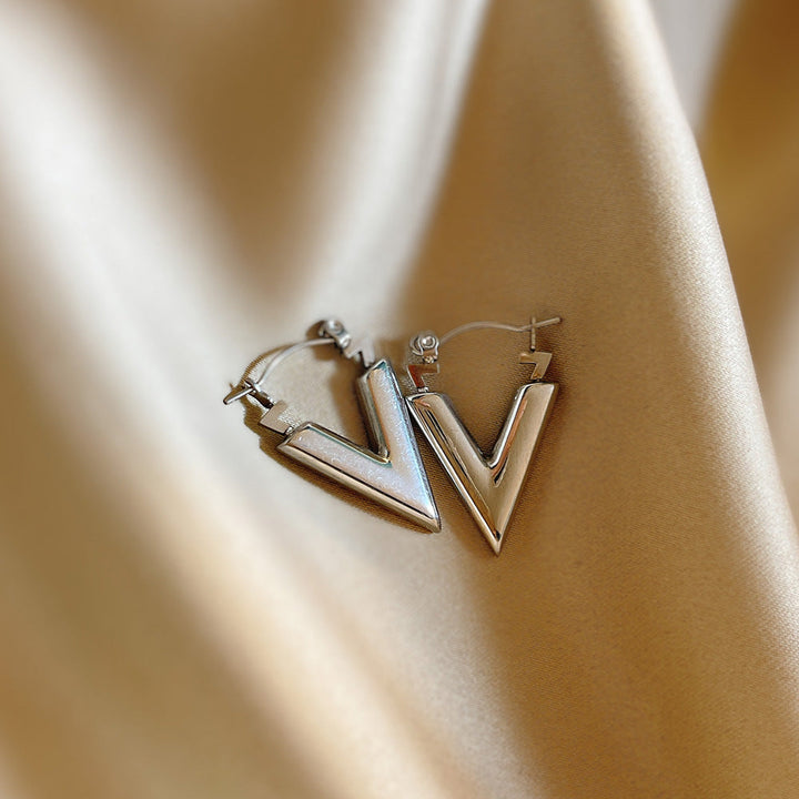 European and American cross-border earrings wholesale love butterfly letter earrings stainless steel light luxury exaggerated sense of luxury does not fade 18 Glossy.pk