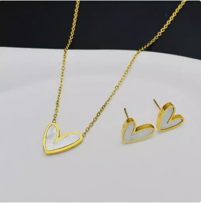 2024 New Love Mother-of-pearl Pendant Special-shaped Unique Black and White Love Necklace Stud Set Temperament Simple Female Glossy.pk