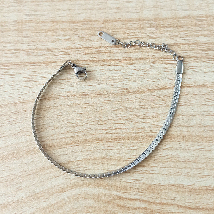 Simple snake bone chain titanium steel necklace female niche design high-end 18k gold Internet celebrity with hip-hop style jewelry Glossy.pk