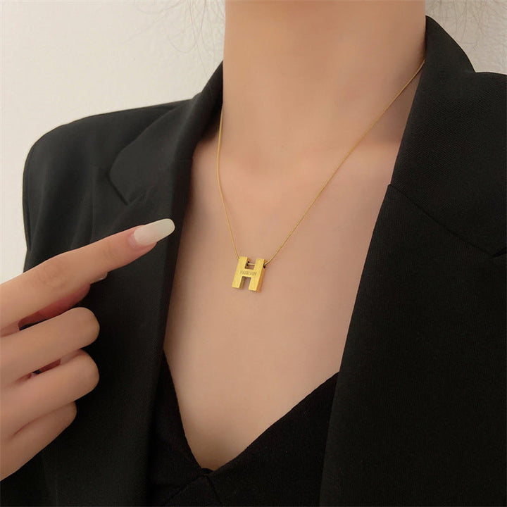Titanium steel emerald geometric necklace high-grade cold style clavicle necklace fashion temperament accessories do not fade 34 Glossy.pk