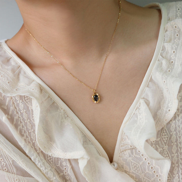 Cross-border wholesale necklace women's non-fading, light luxury titanium steel, new women's niche versatile fashion clavicle chain gold color 33 Glossy.pk