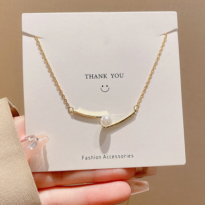 Light luxury niche cross pearl clavicle chain cold style minimalist design temperament versatile women's wholesale price jewelry Glossy.pk