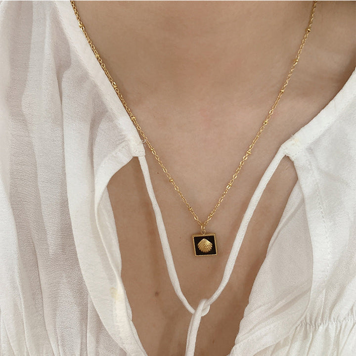 Titanium steel emerald geometric necklace high-grade cold style clavicle necklace fashion temperament accessories do not fade 34 Glossy.pk