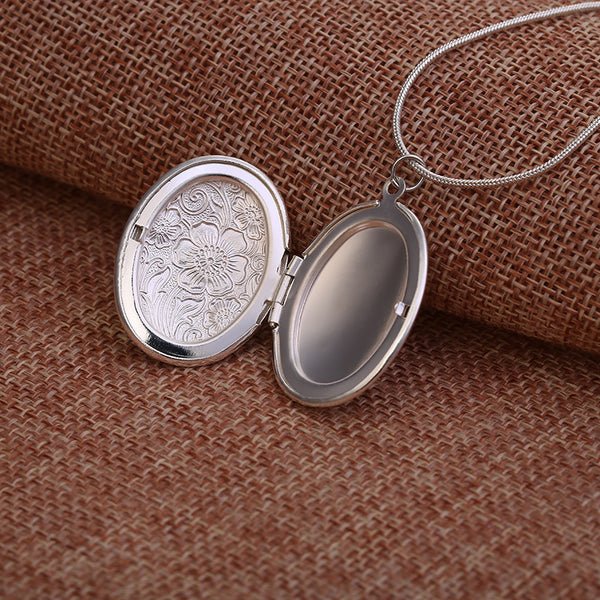 Zhongyi eBay silver-plated pendant necklace wholesale European and American fashion trend jewelry snake chain pattern photo box pendant