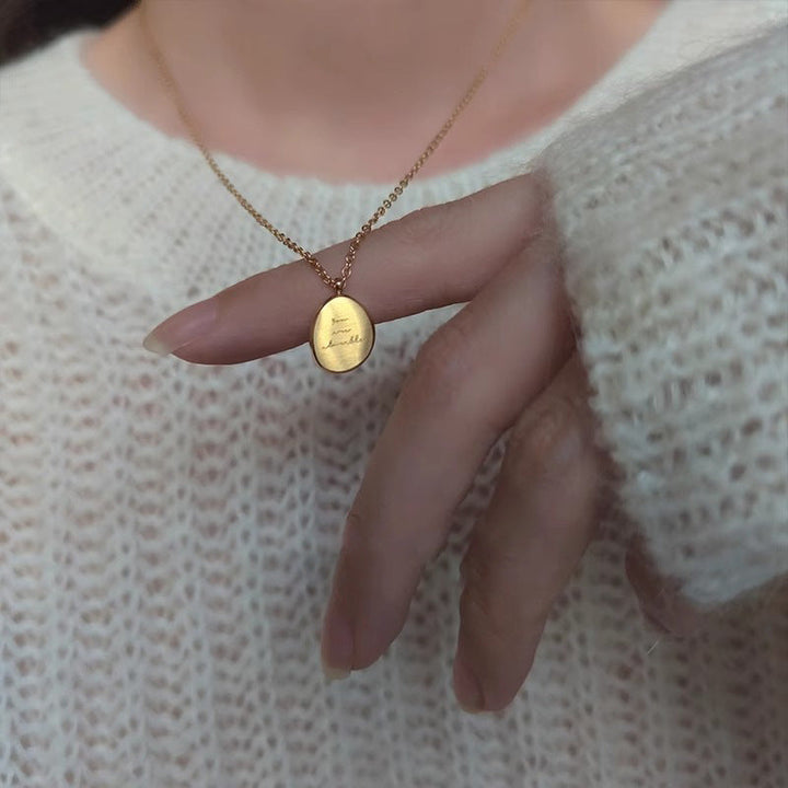 Cross-border wholesale necklace women's non-fading, light luxury titanium steel, new women's niche versatile fashion clavicle chain gold color 33 Glossy.pk