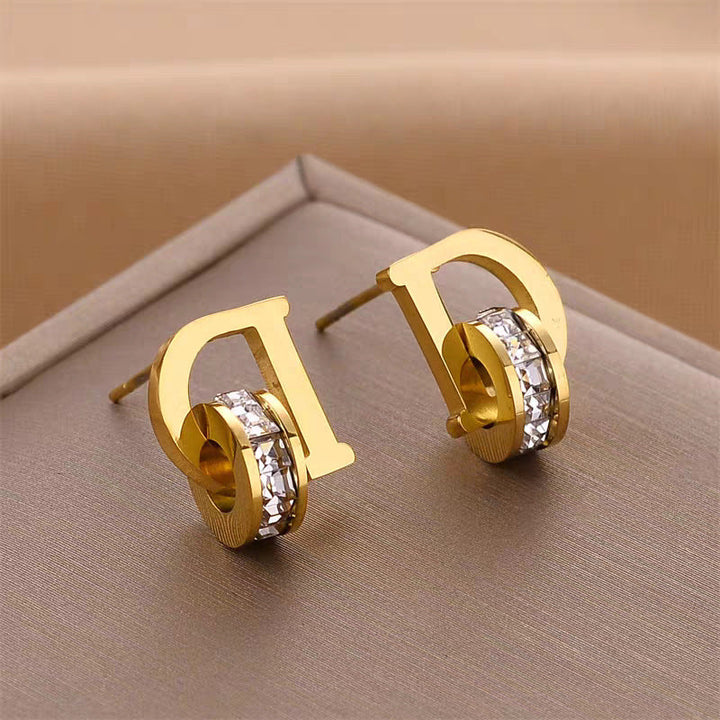 D letter necklace women's niche design sense is simple Internet celebrity temperament light luxury necklace pendant clavicle chain does not fade Glossy.pk