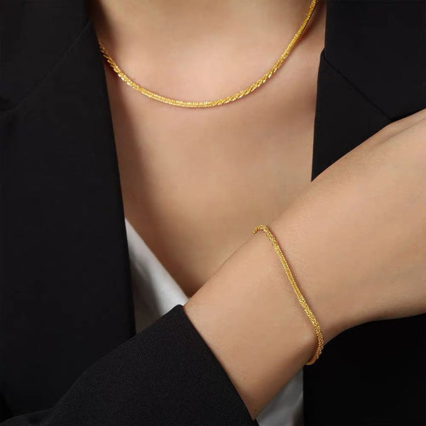 Super glittering starry sparkling titanium steel necklace female clavicle chain sparkling 18K gold plated chain plain chain accessories Glossy.pk