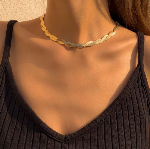 European and American cross-border Internet celebrities with the same blade chain, flat snake chain, twist chain, double-layer necklace, design sense necklace, wholesale women's 32 Glossy.pk