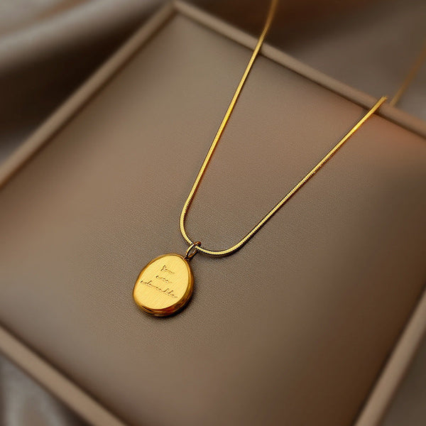 2024 New Trendy Versatile Premium Design Sense Clavicle Chain Sweater Chain You Are Adorable Lettering Glossy.pk