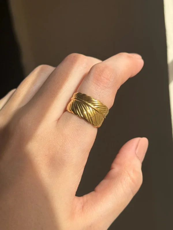 Leave Chucky Adjustable Ring product photo 3 | Glossy.pk Pakistan