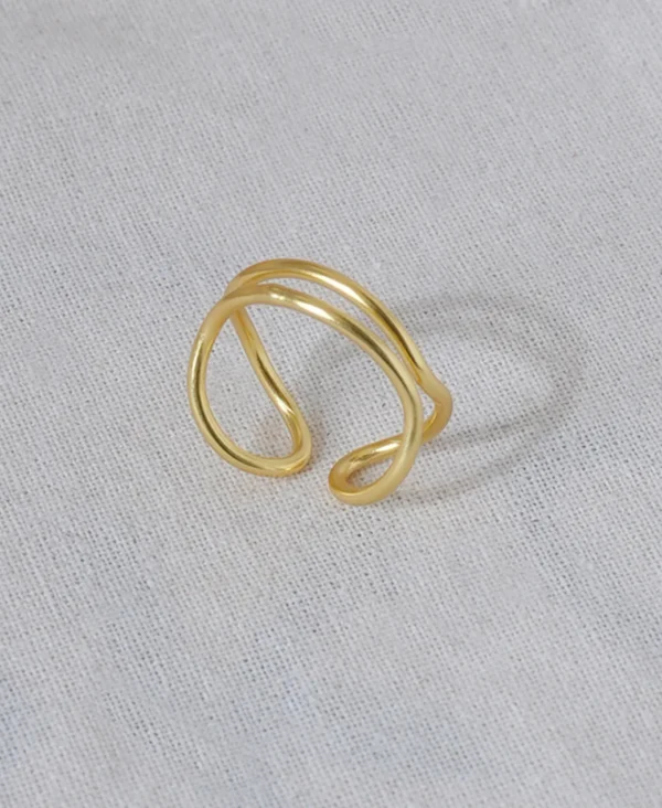 Wavy layered adjustable stainless steel ring — jewellery from Glossy.pk, Pakistan