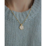 European and American cross-border wholesale Denice white enamel rose necklace French niche retro sweater chain does not fade