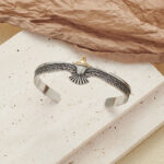 Cross border temu amazon hot sale vintage distressed eagle bracelet for men and women domineering eagle wings open bracelet Glossy.pk