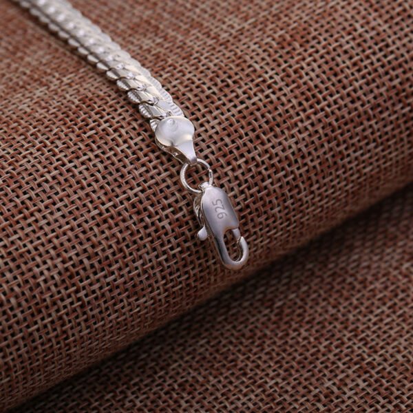 Twisted Bracelet — Modern Chain Look product photo 4 | Glossy.pk Pakistan