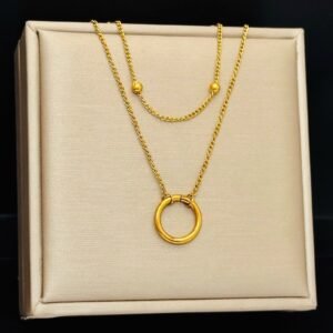 Minimal Pendant Necklace