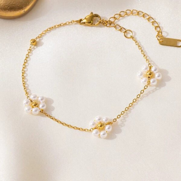 Floral Beaded Necklace & Earring Set product photo 3 | Glossy.pk Pakistan