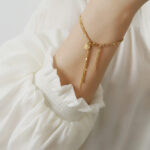 Cross-border, European and American hot-selling style, heart-shaped double-layered new bracelet, stainless steel, fashion hand jewelry, versatile and trendy with 28 Glossy.pk