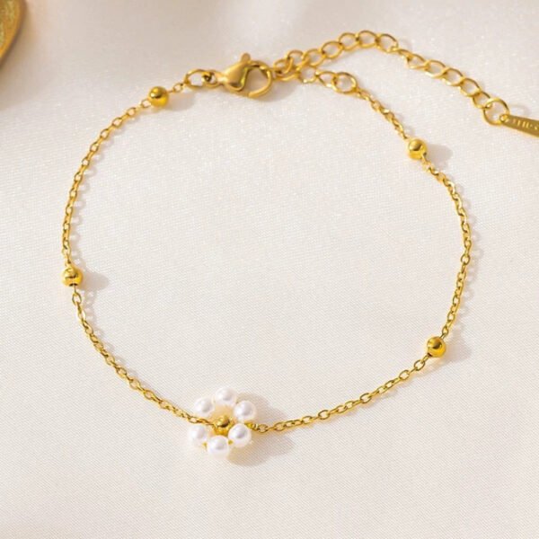 Floral Beaded Necklace & Earring Set product photo 4 | Glossy.pk Pakistan