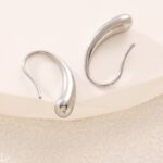 European and American cross-border wholesale water drops free pick-up stainless steel earrings earrings earrings earrings stud cold wind niche design titanium steel jewelry Glossy.pk