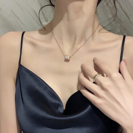 Senior small waist pendant necklace female tide net red ins cold wind neck jewelry titanium steel non-fading clavicle chain Glossy.pk