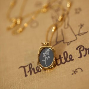 Rose‑Tone Clavicle Pendant Necklace product photo 4 | Glossy.pk Pakistan