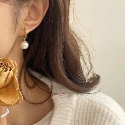 French temperament pearl Korean earrings high-end light luxury earrings women's delicate style earrings detachable student jewelry
