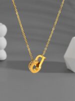D letter necklace women's niche design sense is simple Internet celebrity temperament light luxury necklace pendant clavicle chain does not fade Glossy.pk
