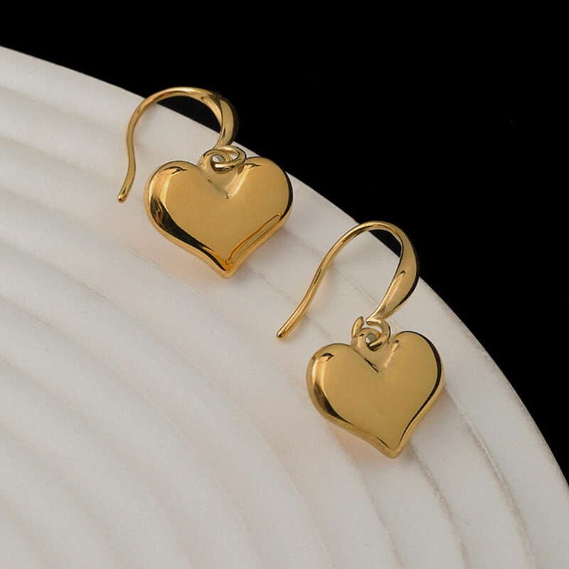 French retro three-dimensional love titanium steel earrings female metal glossy full peach heart pendant temperament ear jewelry factory Glossy.pk