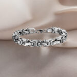 Zhongyi wish European and American personalized stainless steel men's bracelet factory direct sale is versatile, delicate and cool Glossy.pk