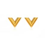 European and American simple gold niche V letter necklace women's summer clavicle chain Internet celebrity non-fading earrings bracelet three-piece set Glossy.pk