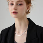 2024 new 18K gold high-end gold snake bone chain anklet, women's ins, cold wind, simple forest, does not fade Glossy.pk