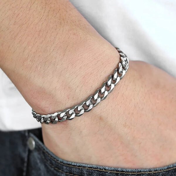Six-Sided Cuban Chain Bracelet product photo 3 | Glossy.pk Pakistan