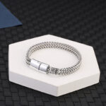 Zhongyi double-row stainless steel braided double-row 4x8 positive and negative keel magnet buckle bracelet jewelry source factory wholesale Glossy.pk