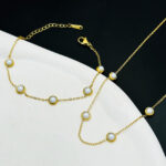 New vintage pearl jewelry set is a fashionable and versatile workplace commuter accessory necklace bracelet earrings set of three - Image 2