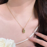 European and American cross-border fashion simple new necklace women's light luxury niche high-end design temperament new English diamonds