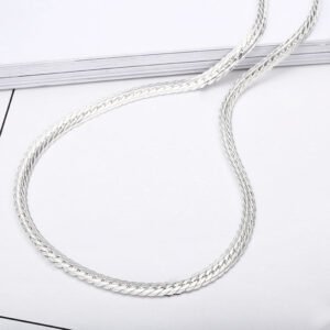 Full-Side Chain Necklace — Statement Piece product photo 2 | Glossy.pk Pakistan