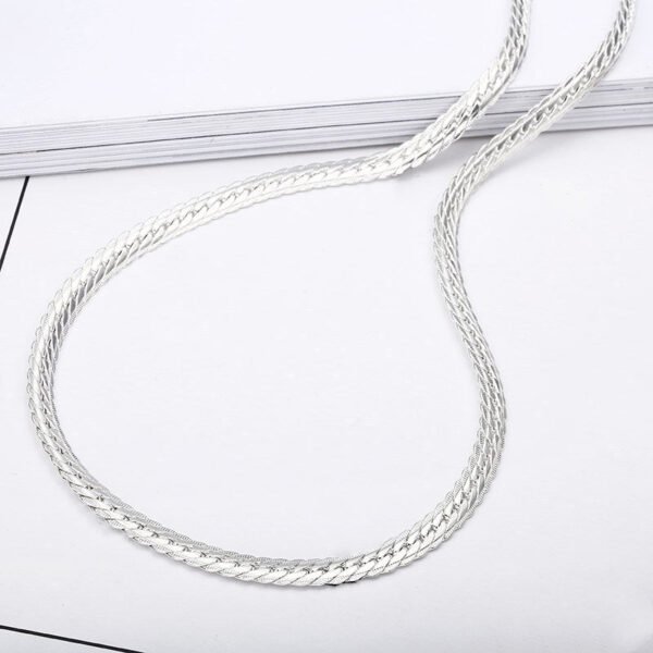 Full-Side Chain Necklace — Statement Piece product photo 2 | Glossy.pk Pakistan