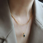 Aviho design sense double layered black epoxy necklace light luxury niche ins style titanium steel sweater chain does not fade