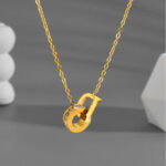 D letter necklace women's niche design sense is simple Internet celebrity temperament light luxury necklace pendant clavicle chain does not fade Glossy.pk