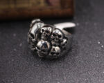 Zhongyi wish European and American vintage men's titanium steel ring Trendy male domineering steel ring Unique multiple skull rings Glossy.pk
