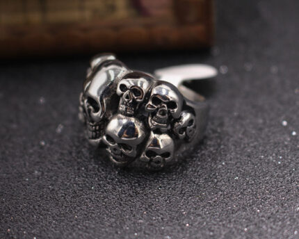 Zhongyi wish European and American vintage men's titanium steel ring Trendy male domineering steel ring Unique multiple skull rings Glossy.pk