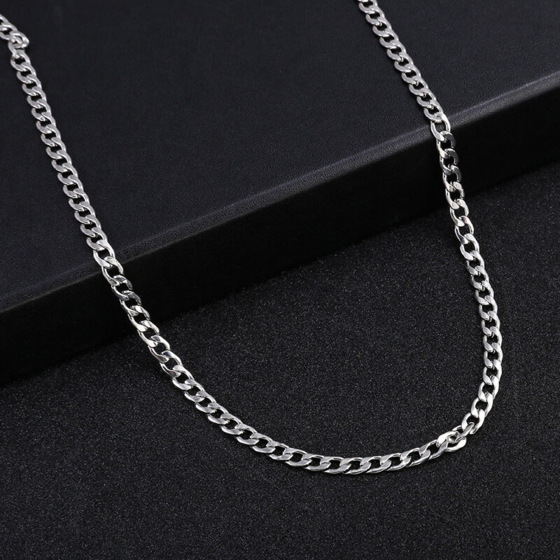 Titanium steel does not fade thick chain Cuban chain necklace men's fashion brand hiphop Europe and the United States simple 6MM sweatshirt chain accessories Glossy.pk