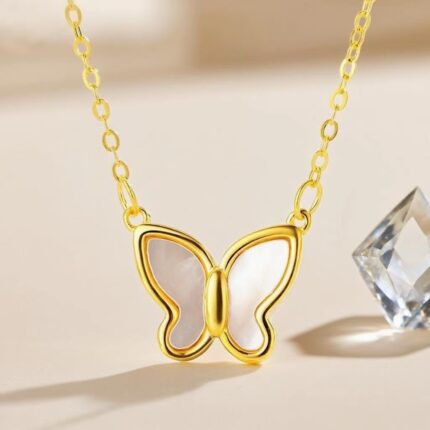 White Fritillary Butterfly Necklace Light Luxury 18k Gold Clavicle Chain Niche Design Exquisite Necklace
