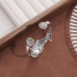 The new carp has a fish opening bracelet every year, ethnic style, old, men's and women's summer fishing companion personality bracelet