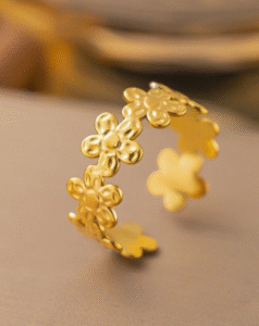 Mini flower adjustable stainless-steel ring (Black Clover) — jewellery from Glossy.pk, Pakistan