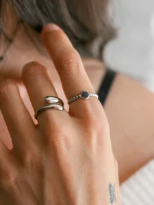 Adjustable Curved Ring — Silver Stainless Steel product photo 2 | Glossy.pk Pakistan