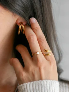 Adjustable Curved Ring — Gold Finish product photo 2 | Glossy.pk Pakistan
